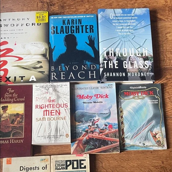 Assorted Novel Collection - Picture 5 of 6